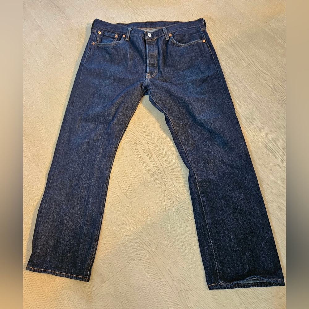 Levis Men's 501 38x30 Straight Fit Dark Wash Denim Jeans 100% Cotton Everyday